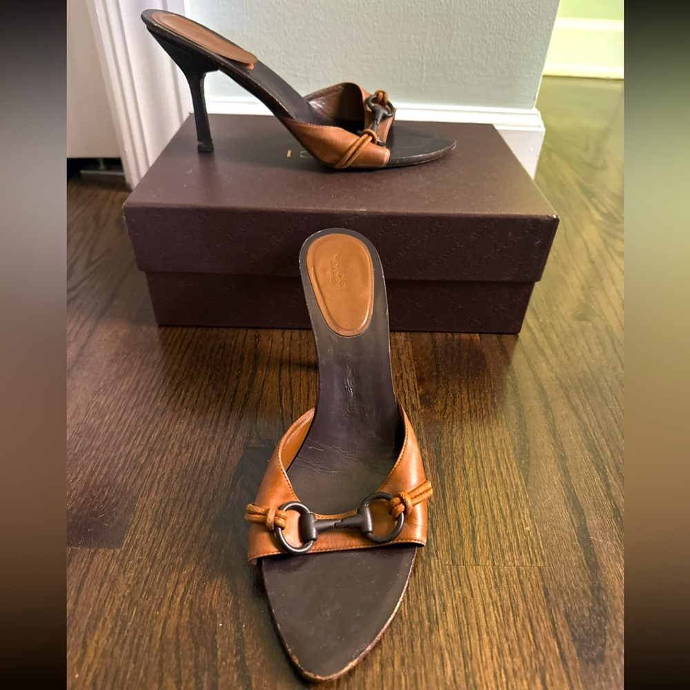Gucci tan sandal heels size 10